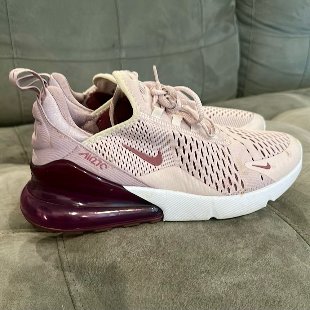 Nike Air 270
